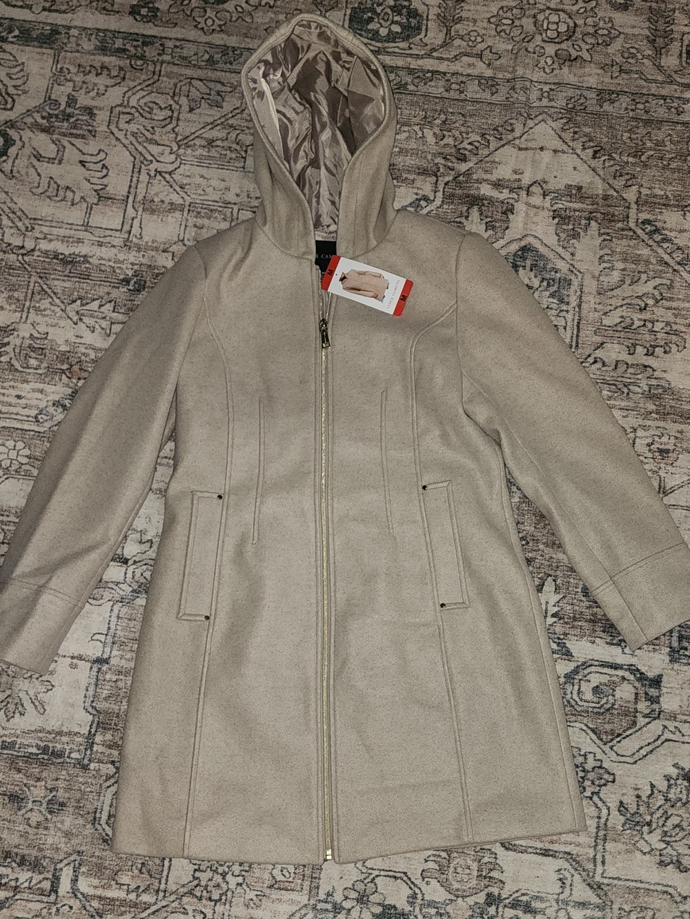 New Womens Size Medium Vince Camuto Hooded Trench Coat in Light Beige. NWT